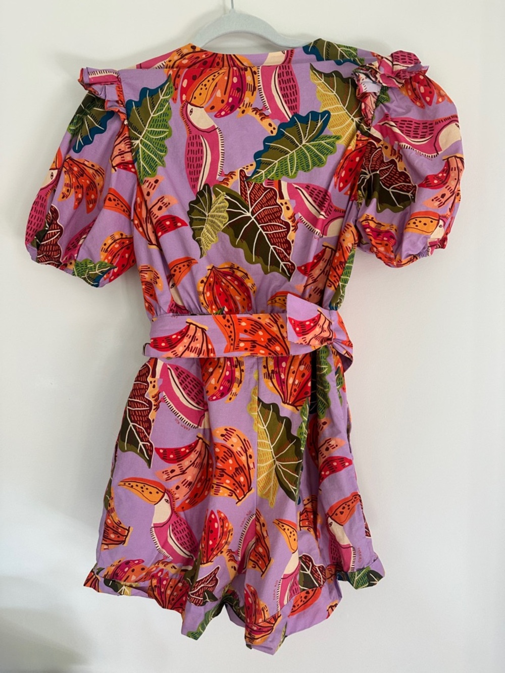 Farm Rio Breaks and Bananas Lilac Puff Sleeve Tropical Belt Romper M - Picture 4 of 8